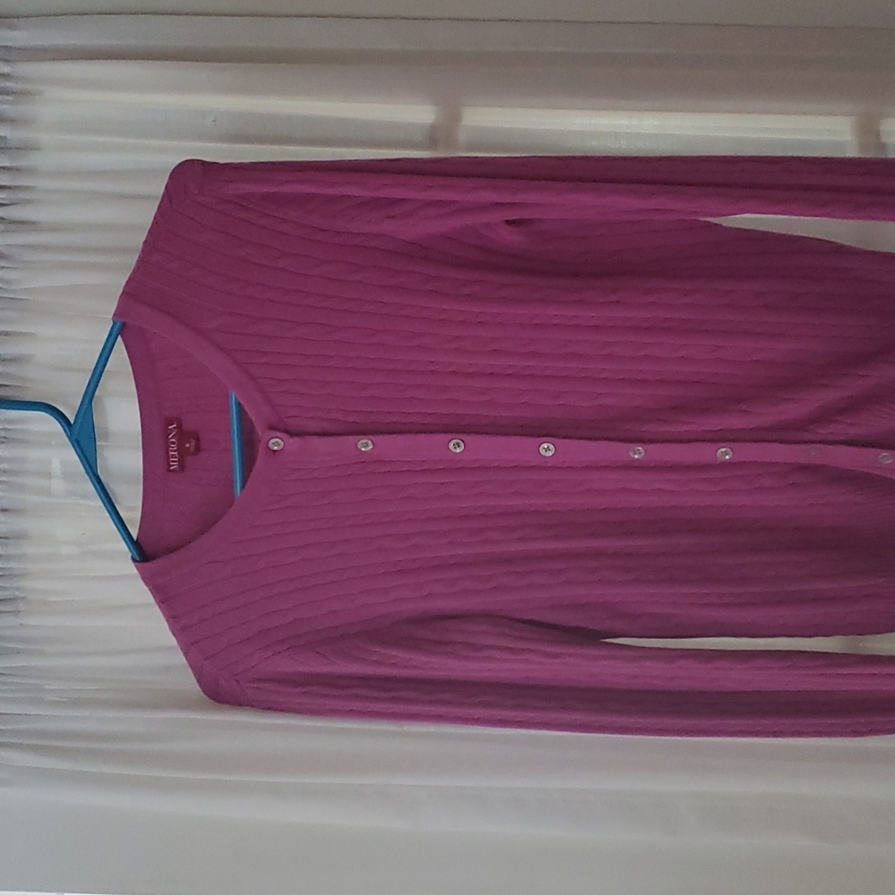 Button down thin sweater